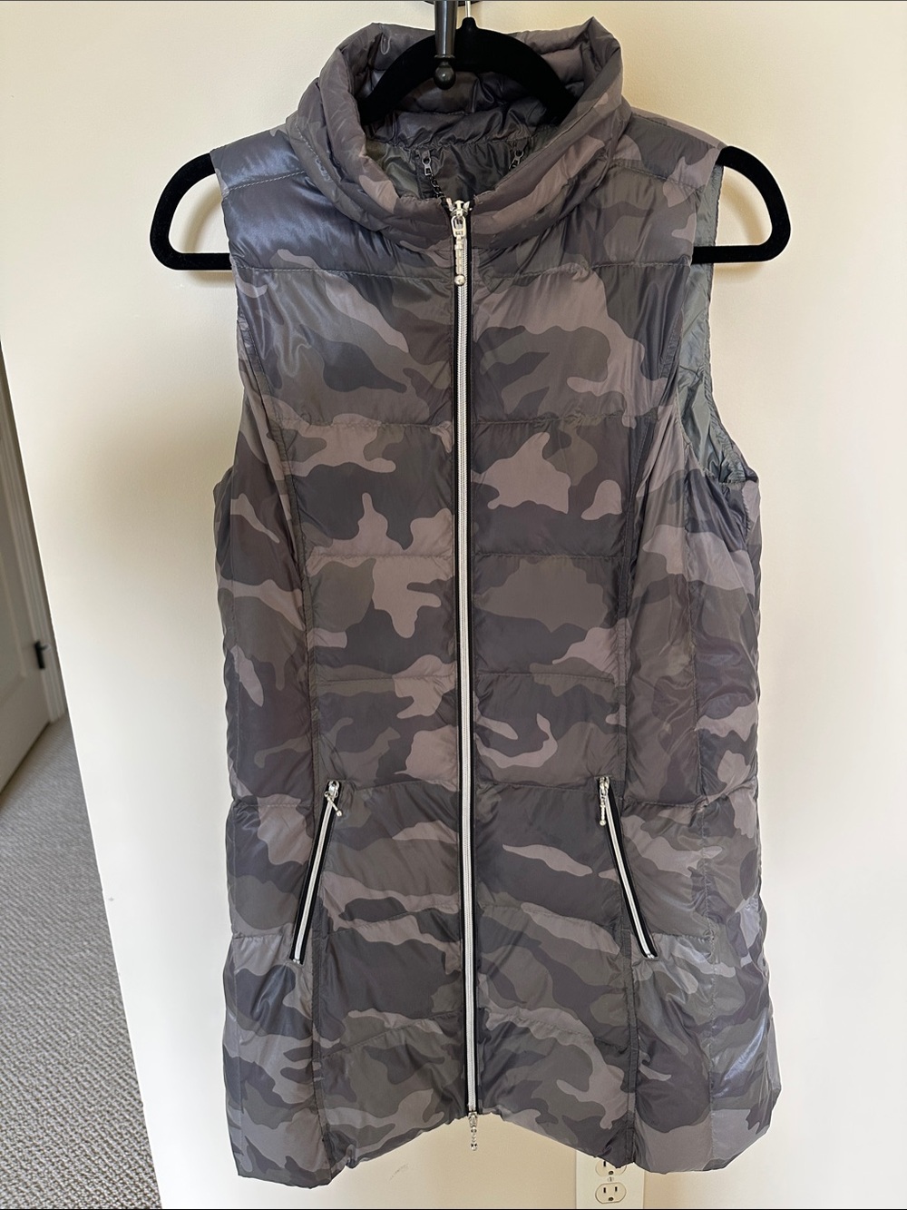 ANORAK Grey Camouflage Quilted Puffer Vest